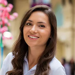 Nazia Top Realtor Mumbai India