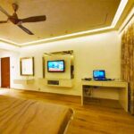 4 bhk khar propety for sale