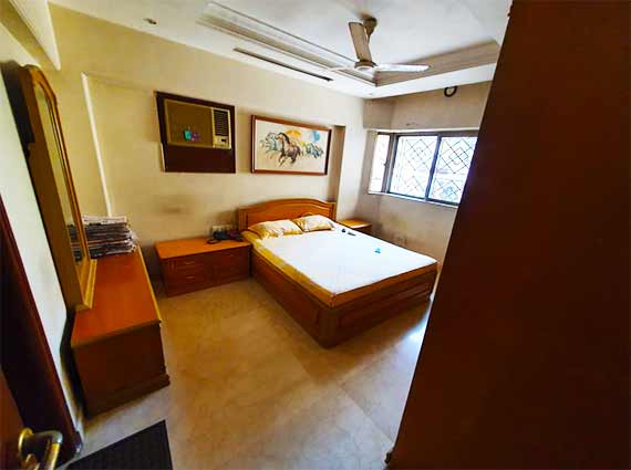 resale apartment in khar west
