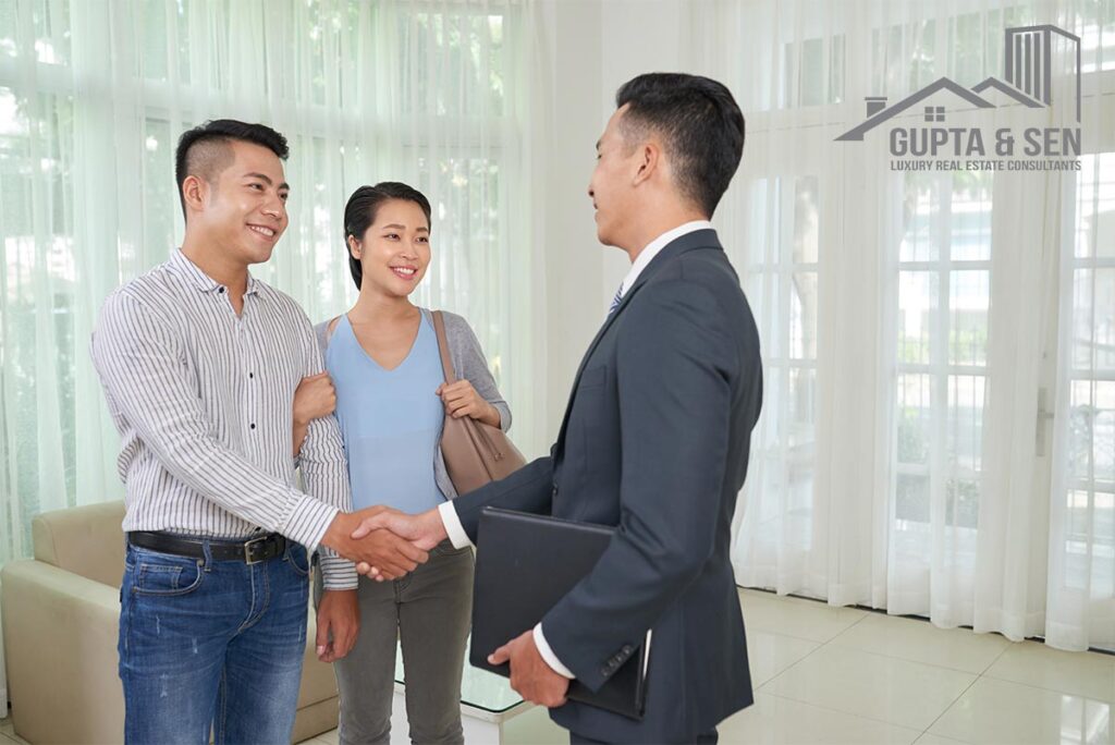 What to Expect Real Estate Agents