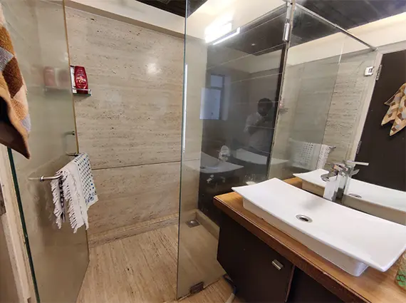 Bathroom of Modern 3 BHK Apartment Juhu Mumbai