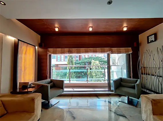 Large Modern 3 Bedroom Apartment Juhu Scheme