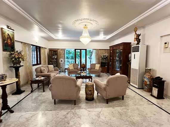 Bungalow in Andheri West with Stunning Living Room
