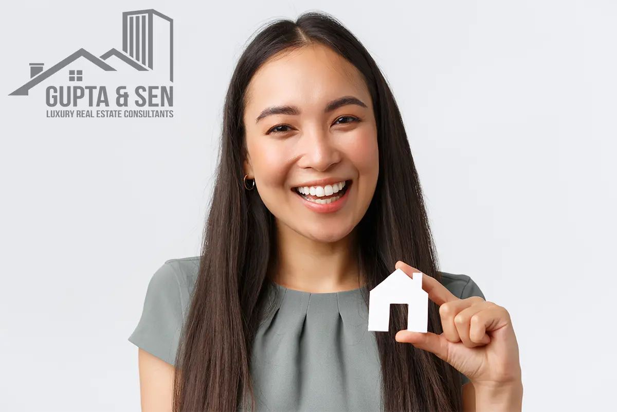 Female Realtor Mastering Real Estate In Mumbai