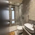 6 BHK Jodi Flat Oberoi Esquire Goregaon Luxury Finish Bathroom