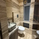 6 BHK Jodi Flat Oberoi Esquire Goregaon Textured Marble Bathroom