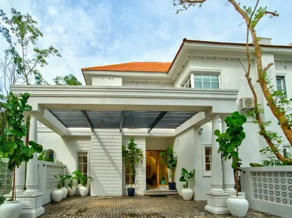 Neel Moira North Goa 5 BHK Luxury Villa Exterior Entrance With Driveway And Pillars