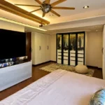 4 BHK Cannon Bandra West Spacious Sleeping Suite With Lit Closet Display Padded Bed And Hardwood Flooring